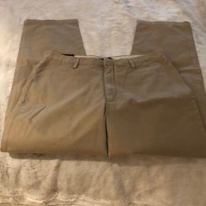 NWT Banana Republic straight fit khakis size 34x32